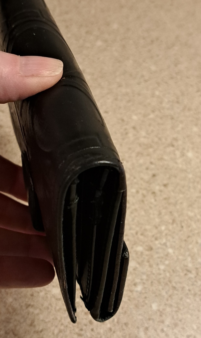 Salvatore Ferragamo Leather Wallet - Picture 9 of 12